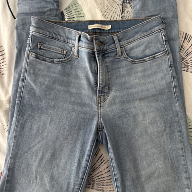 Jeans in denim a lavaggio chiaro