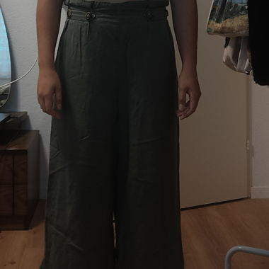Grüne Leinen-Hose