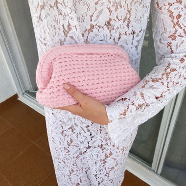 Gehäkelte rosa Clutch