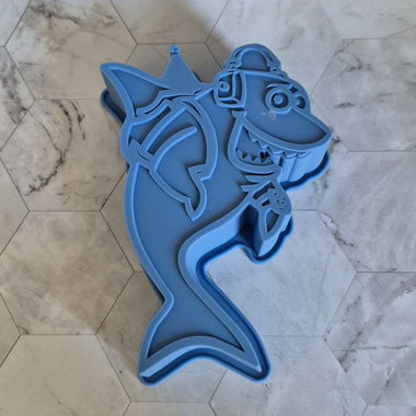 Shark-shaped silicone cake mould