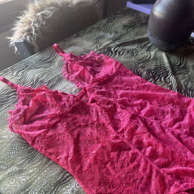 Pink Lace Body – Y2K Lingerie Look