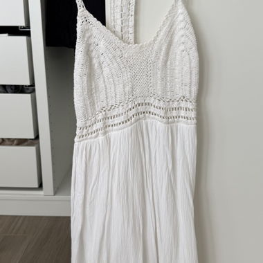 Robe blanche au crochet