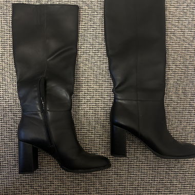 Boots Schwarz Wide Fit
