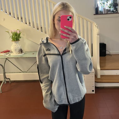 Veste à capuche Nike grise M
