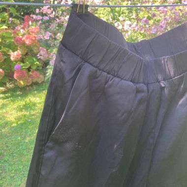 Wide leg satin hose