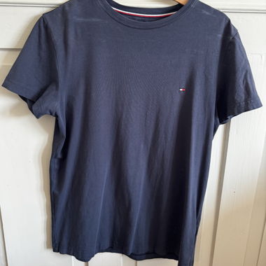 Tommy Hilfiger Navy T-Shirt