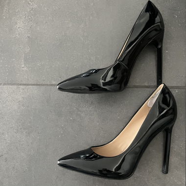Escarpins Guess en cuir vernis noir