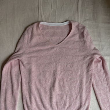 Cashmere pink sweater