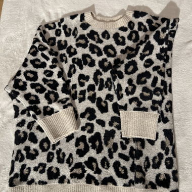 Pull à motif léopard