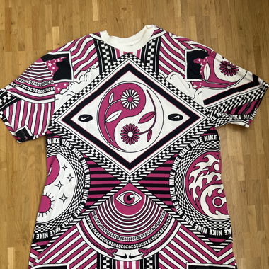 Nike Kleid