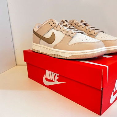 W Nike Dunk Low Ess Trend