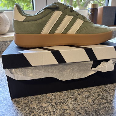 Baskets Adidas vertes