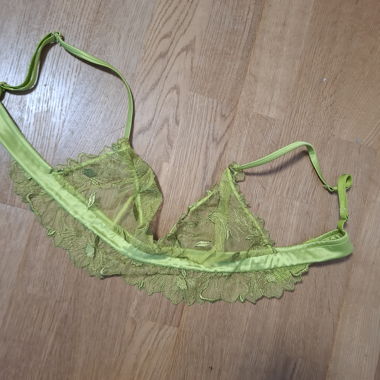 Lace triangle bra lemon green