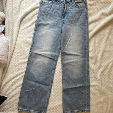 Jeans Bershka en bleu clair, taille 34