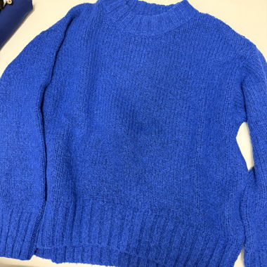Pull en maille bleu