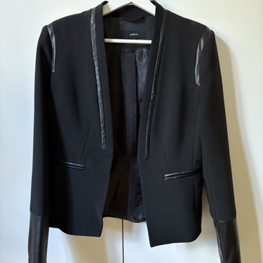 Blazer with Shoulder Pads, Black Size M