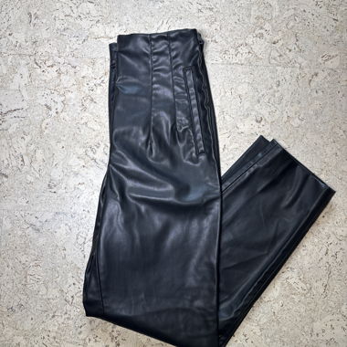 Pantalone in ecopelle Zara a vita alta