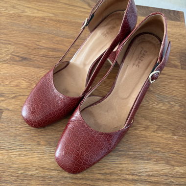 BALZAC pumps size 40