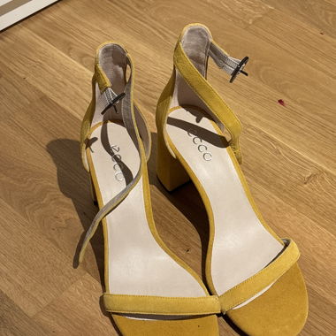 Vintage Ecco high heels