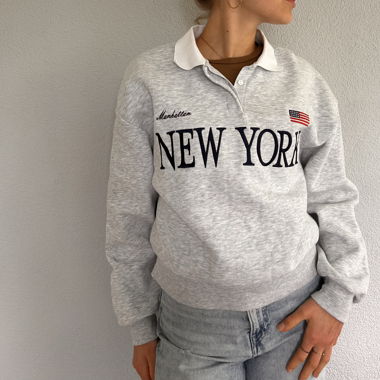 Pullover mit Polokragen und Stickerei