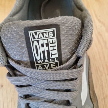 Vans ave nm covert 