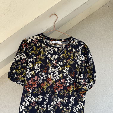 T-Shirt/Top con motivo floreale