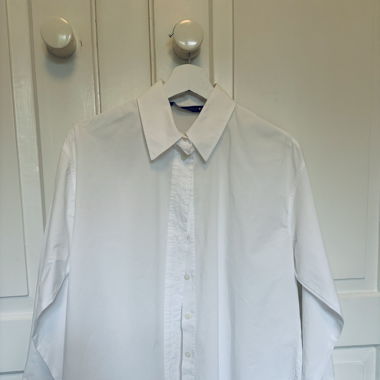 Weite, weisse Bluse in XS, fits M