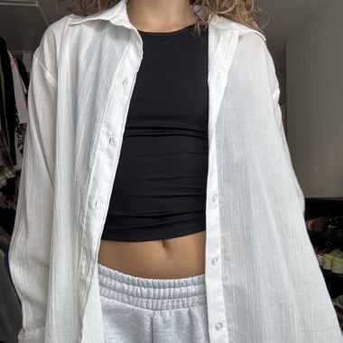 Weisses Oversize-Hemd, transparent