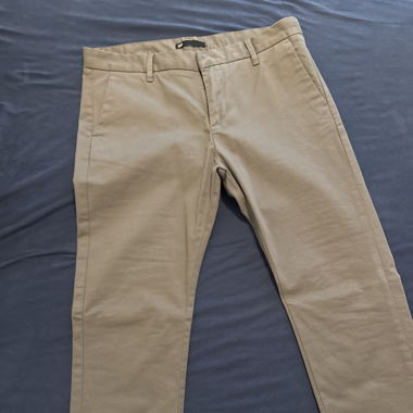 Pantalon chino gris