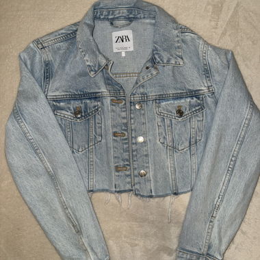 ZARA cropped denim jacket