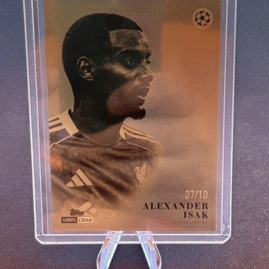 Alexander Isak Topps Simplicidad /10