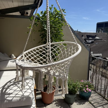 Fauteuil suspendu en macramé