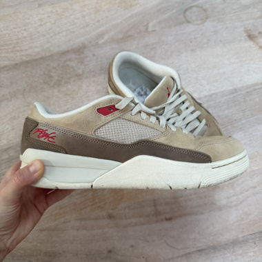 Jordan Flight Court Sneaker beige