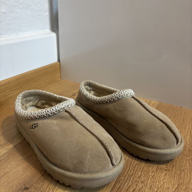 Ugg base beige
