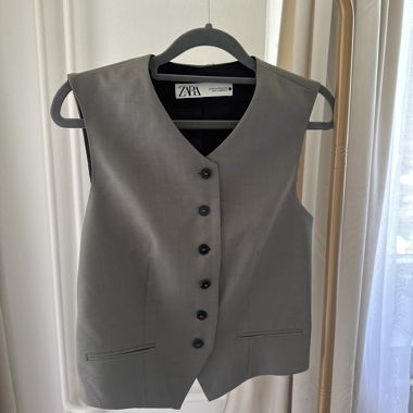 Graue Zara Weste