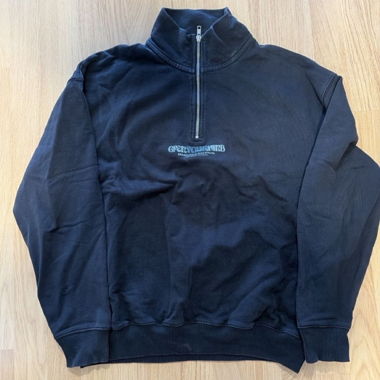 Schwarzer Half-Zip Sweatshirt
