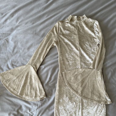 Robe courte moulante effet velours