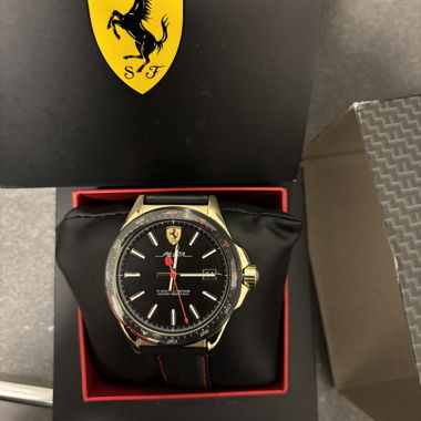 Montre-bracelet de pilote Ferrari