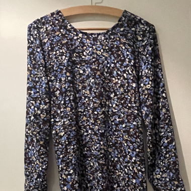 Blau/weiss/braunes Musterkleid