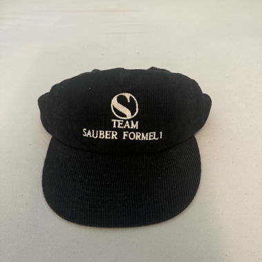 Schwarze Team-Sauber-Formel-1-Cap