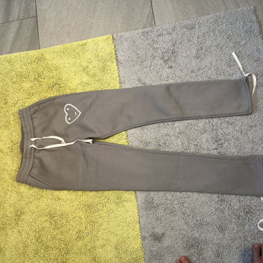 Graue Jogginghose von Carsicko