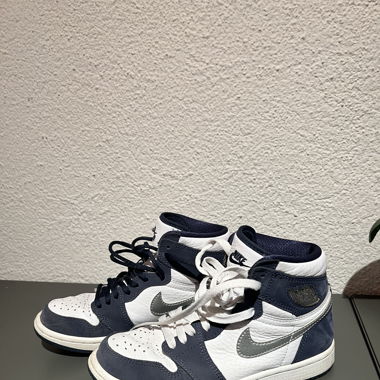 Air Jordan 1 Retro High Midnight Navy 