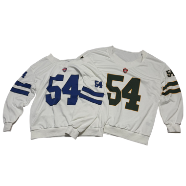 2 sweat-shirts blancs avec le numéro 54