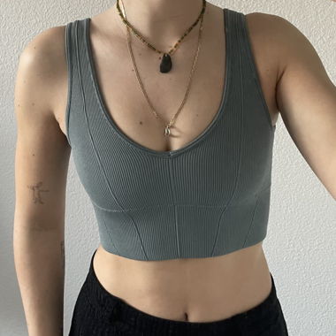 Gilly Hicks Top