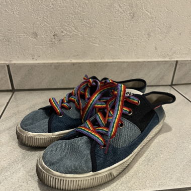 Levis rainbow shoes 