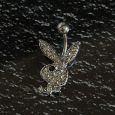 Pl@yboy Bauchnabelpiercing