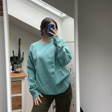 GRAPHIC OVERSIZE SWEATER