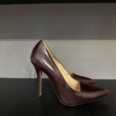 Escarpins bordeaux à talons hauts
