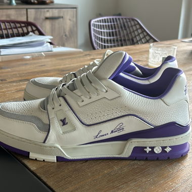 Scarpe da ginnastica originali Louis Vuitton taglia 44 in vendita