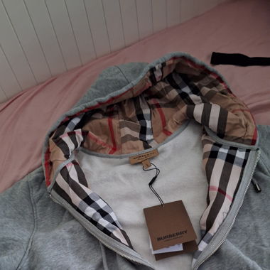 Burberry zipper 